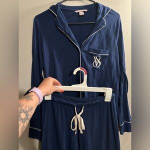 VICTORIAS SECRET matching pajama/comfy set, dark blue, size XS